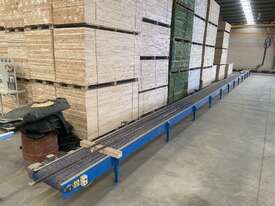 Powered Belt Conveyor 450mm Wide - picture0' - Click to enlarge