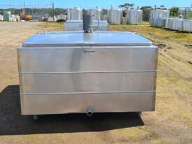 STAINLESS STEEL TANK, MILK VAT 2300lt - picture0' - Click to enlarge