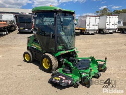 2015 John Deere 1585 Terrain Cut