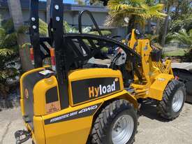 Hyload Mini Loader  - picture2' - Click to enlarge