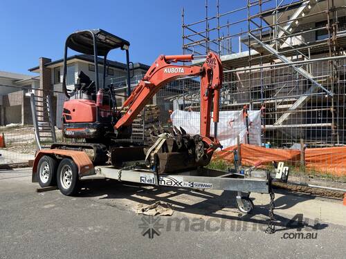 2018 Kubota u17 with sureweld trailer