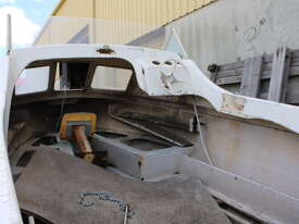 STEJCRAFT HALF-CABIN FIBREGLASS HULL Boat w. SINGLE AXLE BOAT TRAILER - picture1' - Click to enlarge