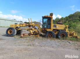 Komatsu GD825A-2 - picture1' - Click to enlarge