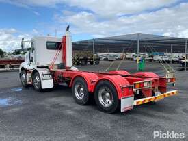 2012 Kenworth T409 - picture2' - Click to enlarge