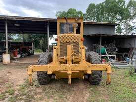 1 only 1985 CAT 17K Solid Frame Grader  - picture0' - Click to enlarge