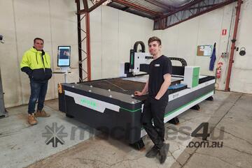 1530 FIBER METAL CUTTING MACHINE 6000W