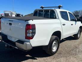 Mitsubishi Triton MR - picture2' - Click to enlarge