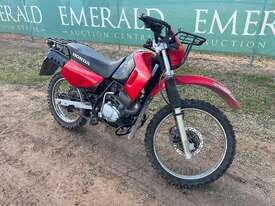 HONDA CTX 200 MOTORBIKE - picture13' - Click to enlarge