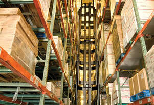 Turrent Truck Very Narrow Aisle