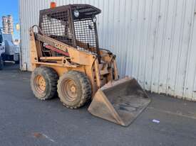 Case 1835B Skid Steer - picture0' - Click to enlarge