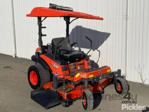 Kubota ZG332 Zero Turn Ride On Mower