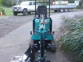 New Miva VA12 0.9 ton Diesel Mini Excavator & Aux Lines & Attachments - picture1' - Click to enlarge