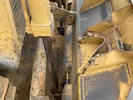 Caterpillar D9N Bulldozer - picture1' - Click to enlarge