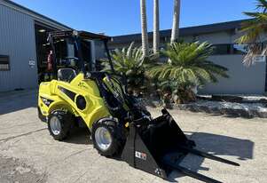 New Hyload WTL30 Articulated Mini Loader (Kubota Engine)