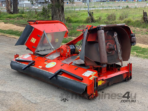 Howard Stealth Slasher Hay/Forage Equip