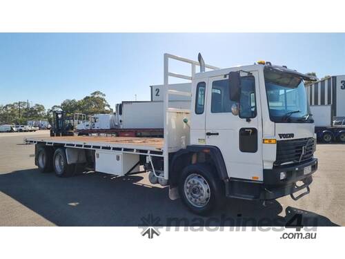 Volvo FL6 C/cab 6X2