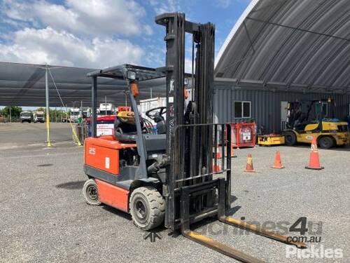 Toyota 6FB25 Counter Balance Forklift