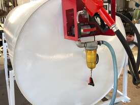 DIESEL TANK & BOWSER 2,300 LITRE ( 2,000 safely ) - picture0' - Click to enlarge