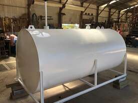 DIESEL TANK & BOWSER 2,300 LITRE ( 2,000 safely ) - picture1' - Click to enlarge