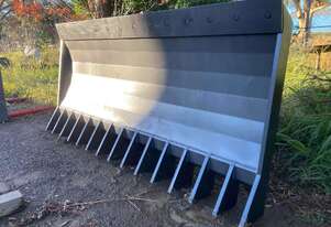 BEH Bull Rake 2100mm- reversible hitch BUILT TOUGH