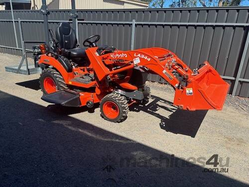 caption Kubota BX2680 Tractor