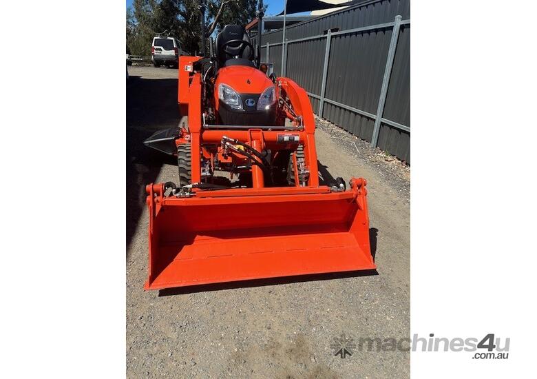 caption Kubota BX2680 Tractor