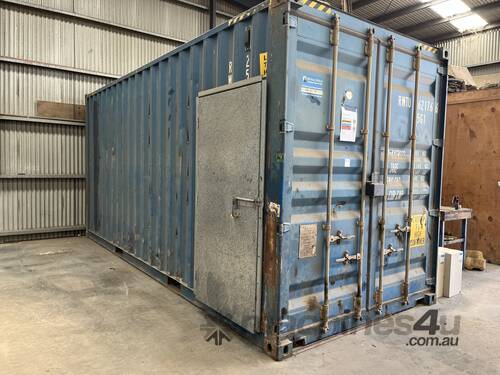 20ft Parts Container Including Contents