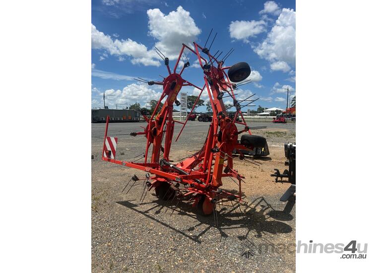 caption Kuhn GF6052 Tedder