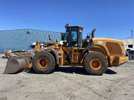 2015 Case 1021F Wheel Loader - picture0' - Click to enlarge
