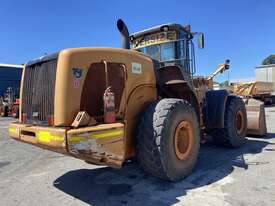 2015 Case 1021F Wheel Loader - picture2' - Click to enlarge