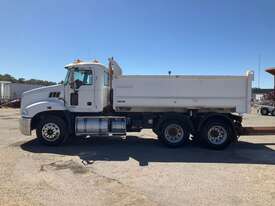 2015 Mack CMMT 2 Way Tipper - picture2' - Click to enlarge