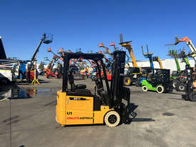 UN 1.8T 3 Wheel Forklift: Forklifts Australia - The Industry Leader! - picture0' - Click to enlarge