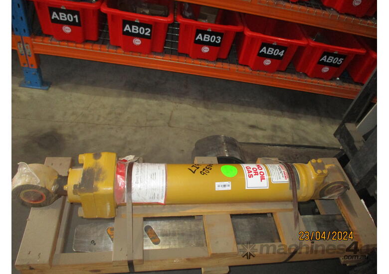 caption 9J-5869 - CATERPILLAR 980F, 980C RECONDITIONED CYLINDER STEERING