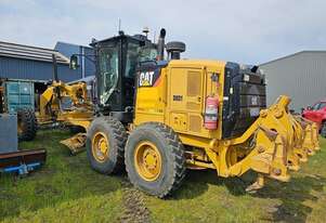 2013 CATERPILLAR 140M2 GRADER WITH TRIMBLE GPS SYSTEM