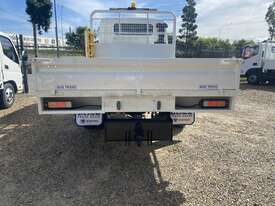 2012 Fuso Canter FG 4x4 Crew Cab White Dual Cab 3.0l 4x4 - picture2' - Click to enlarge