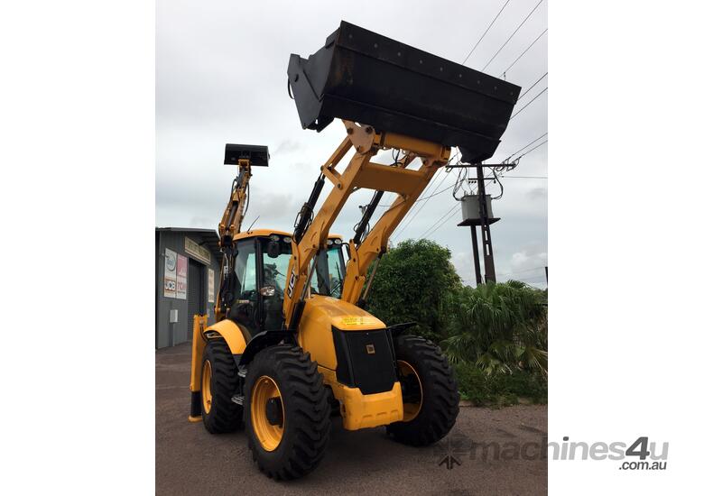 JCB 5CX PRO Backhoe Loader