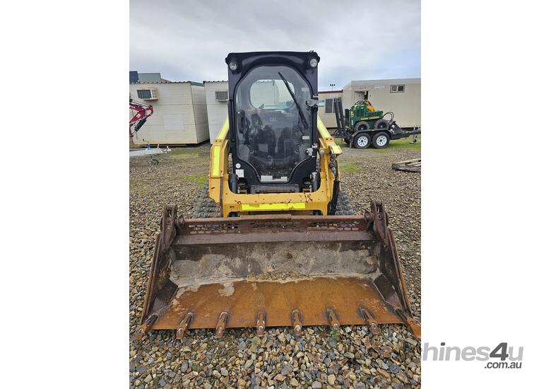 caption Caterpillar 239D Tracked Skid Steer + 4in1 Bucket, Very Good Condition, Ready to Work!