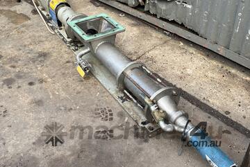 MONPOMPA M050 open throat screw auger fed progressive cavity mono pump 2.2kW Olive Oil Processing