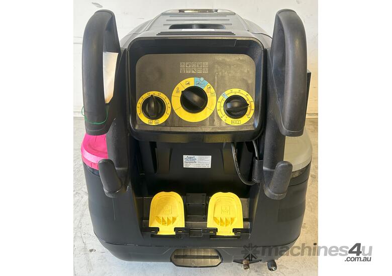caption Karcher HDS 12/18 hot pressure cleaner