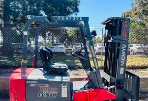 NICHIYU 2.5T CONTAINER MAST, FORK POSITIONING SIDE SHIFT FORKLIFT BRAND NEW BATTERYS