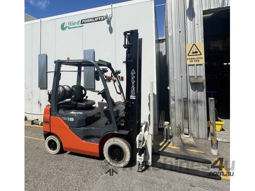 Toyota 1800kg LPG Forklift With 4000mm 2 Stage Mast, Sideshift, & Cascade Fork Positioner Clamp