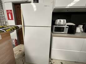 Assorted Kitchen Appliances and Furniture - picture1' - Click to enlarge