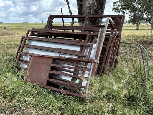 CATTLE YARD PANELS 