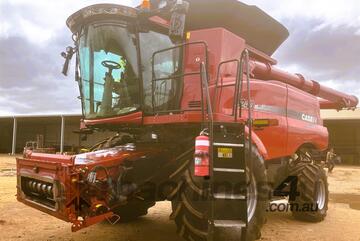Case IH 2015   8240
