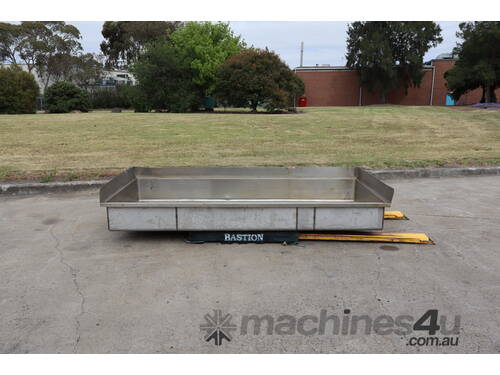 1000L Large Stainless Steel Trough Sink - Myttons