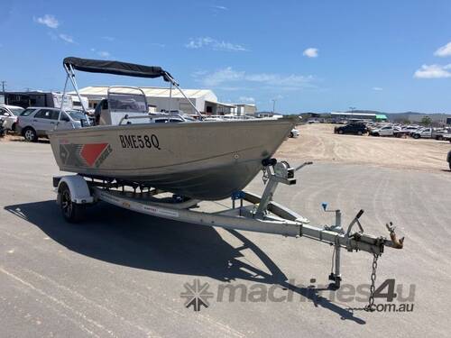 caption 2023 Quintrex 420 Renegade Side Console Aluminium Boat