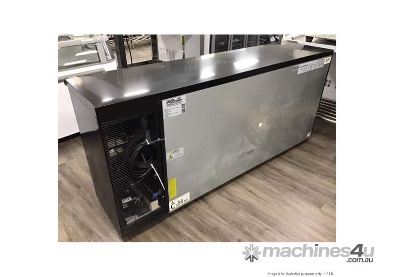 Thermaster Three Door Drink Cooler BC3100G 