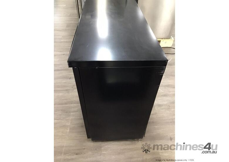 Thermaster Three Door Drink Cooler BC3100G 