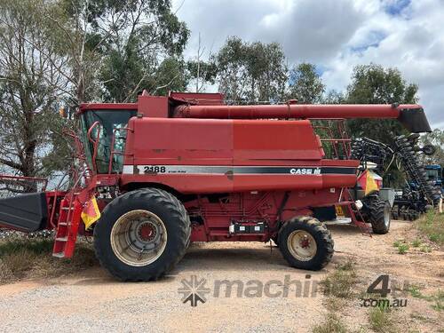 CASE 2188 Header + Canola Pick Up Front & Finger Reel Front