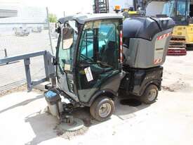 KARCHER MC50 Sweeper - picture0' - Click to enlarge